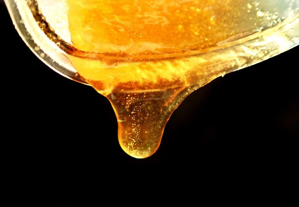 miód akacjowy, miód bezpośrednio z pasieki